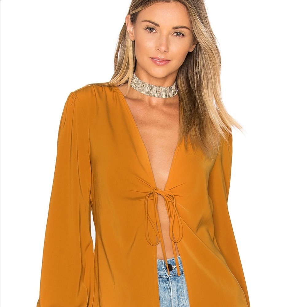 Revolve by the way meia blouse